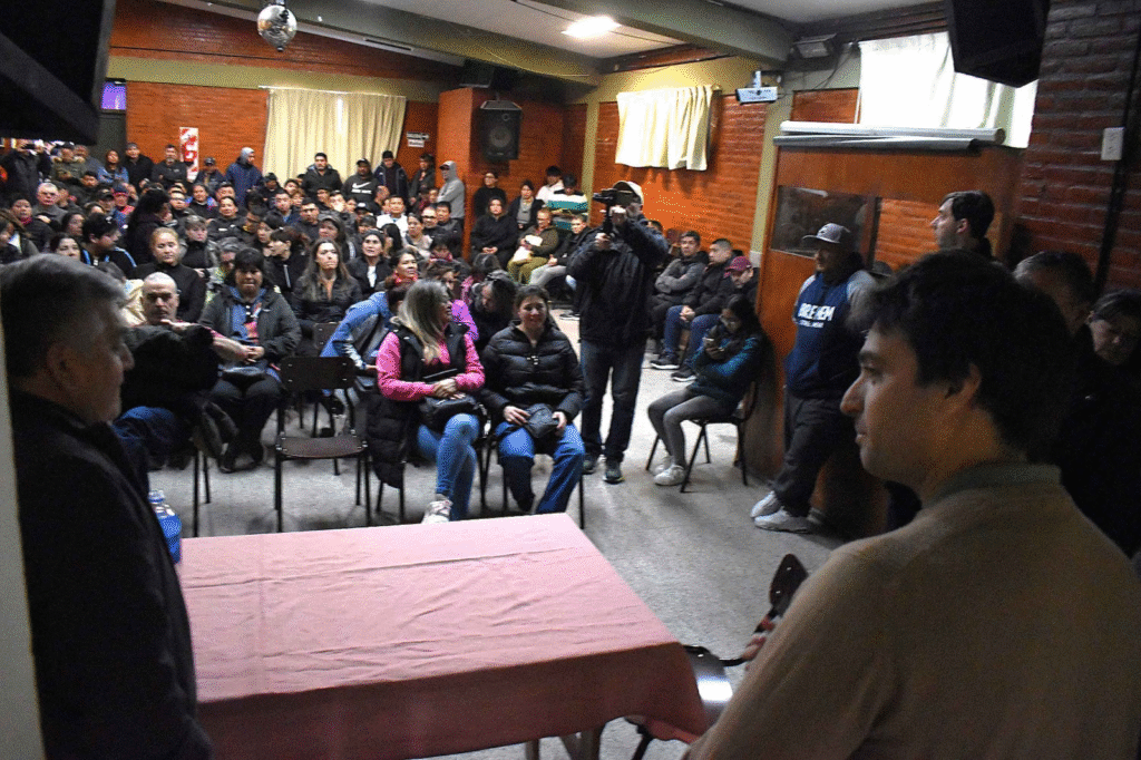 Arbeletche explicó a trabajadores de Red Chamber el proceso de transición y cómo desembarcará la nueva arrendataria